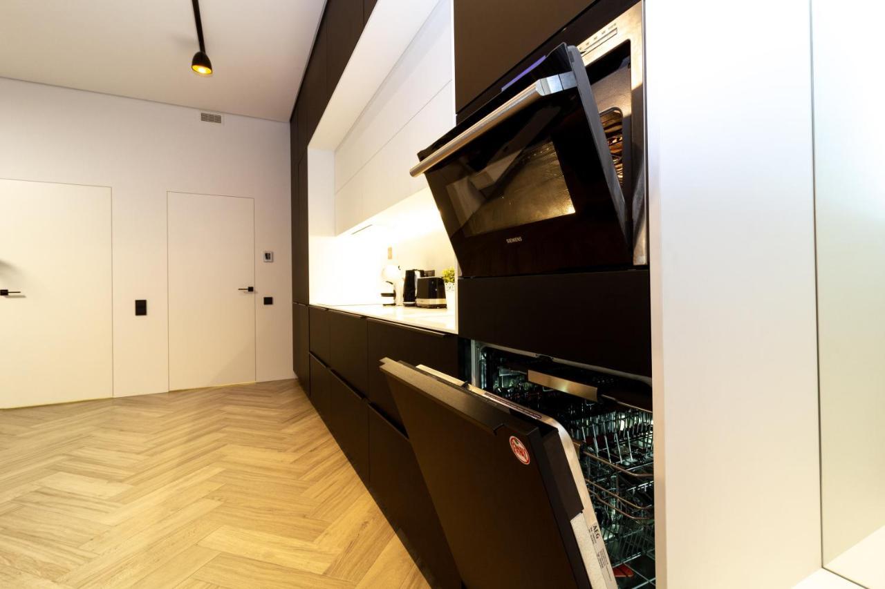 Cohost I Oldtown 60M2 Apt W-Garage Parking, Balcony & Self Check-In VNO Exterior photo